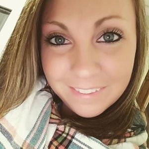 Meet your Posher, Kelli